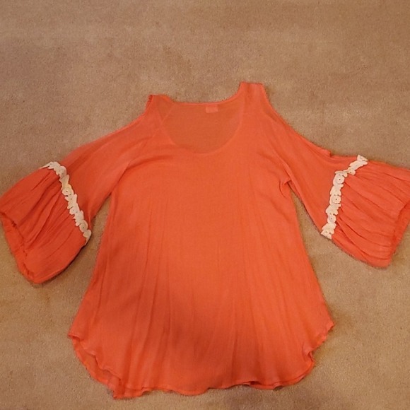 Top - Picture 4 of 6